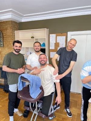 Koltuk Masajı Eğitimi Alan Kursiyerler