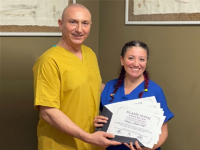 Masaj Eğitimi Alan Öğrencimiz